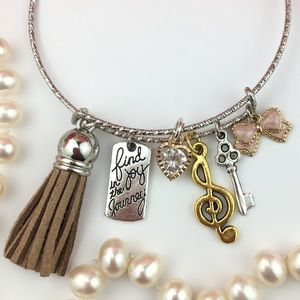 ✨3/20 FIND JOY MUSIC CUBIC ZIRCONIA BRACELET